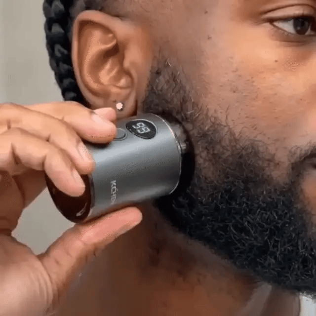 BEST DEAL 70% OFF + 🎁🪒 VERSION 2.0 Portable Men's Electric Shaver